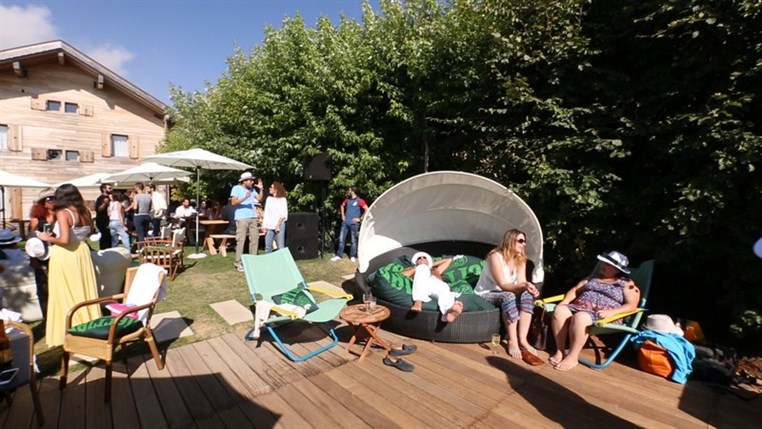 Perrier Decks on the Peak